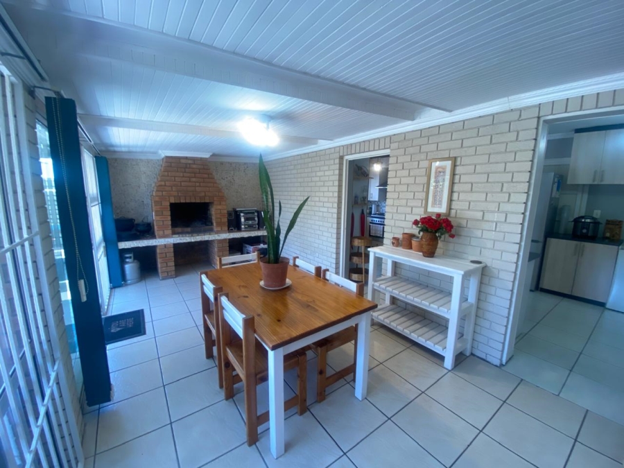 3 Bedroom Property for Sale in Soneike Western Cape